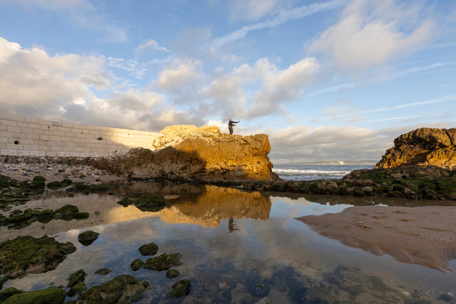 Concurso de Fotografia Oeiras 2025 organizado pela ACAVPA Associação Cultural a Voz de Paço de Arcos. foto registada na UFOPAC